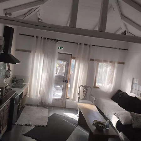 度假居 αγροτικό σπίτι Agrikia με θέα στο βουνό πάρκινγκ και δωρεάν Wifi 阿拉霍瓦